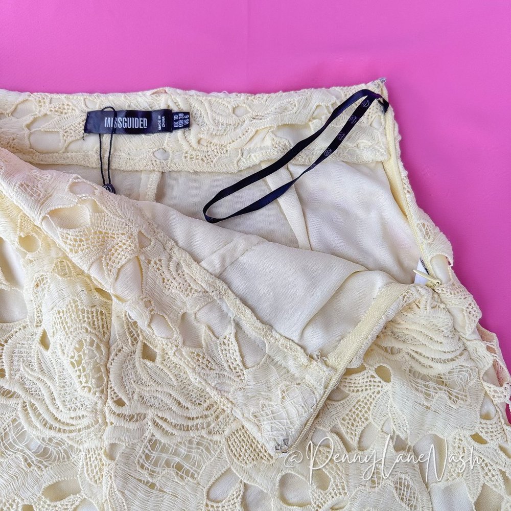 NWT Missguided Crochet Lace Shorts Lemon Size 6 - Picture 5 of 12